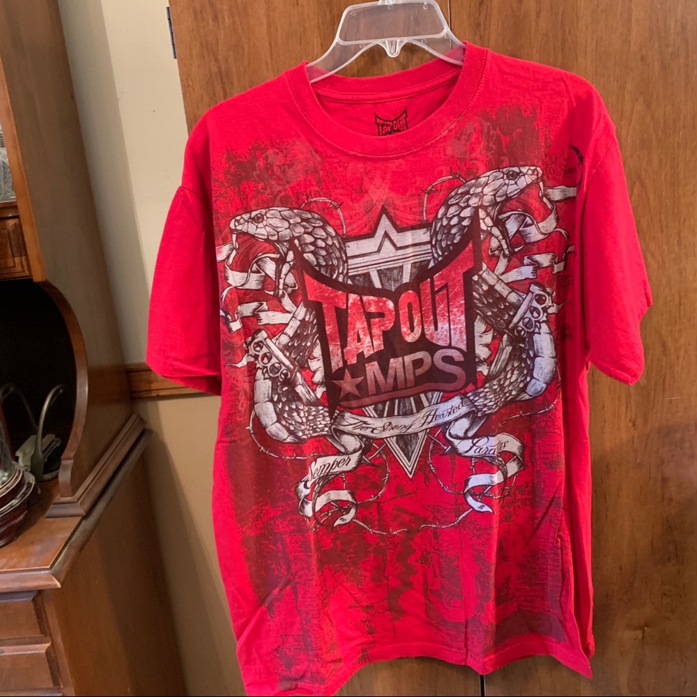 New Tapout short sleeved Tee with logo , large